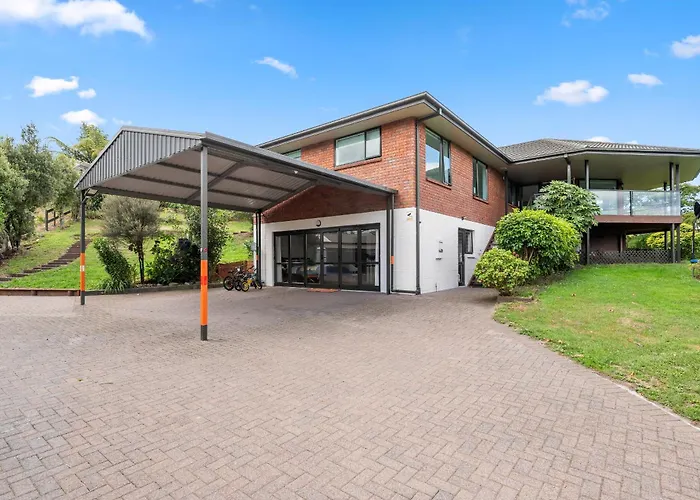 Spacious Family Retreat With Huge Garden - Up To 11 Guests Ferienhaus *