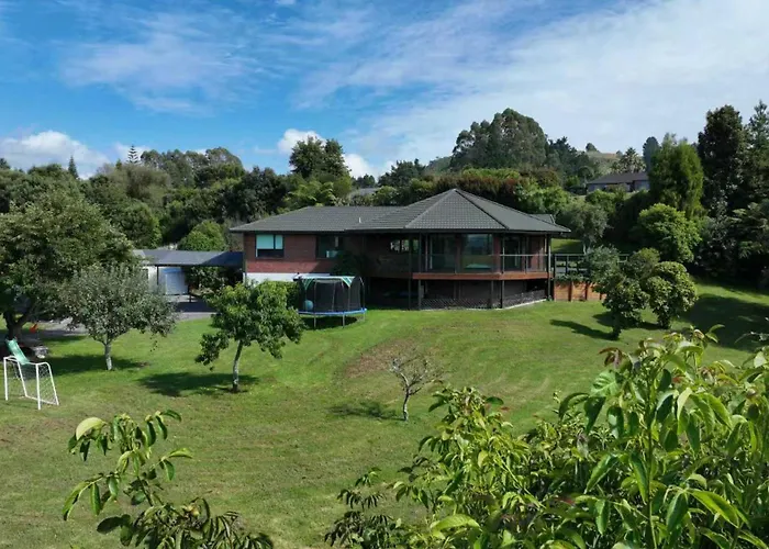 Private 4br Family Retreat With Huge Garden Near Hébergement de vacances Rotorua