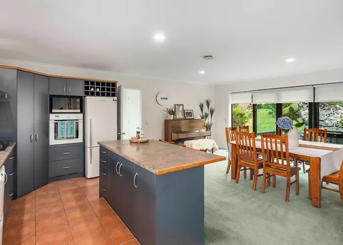 Private 4br Family Retreat With Huge Garden Near * Rotorua